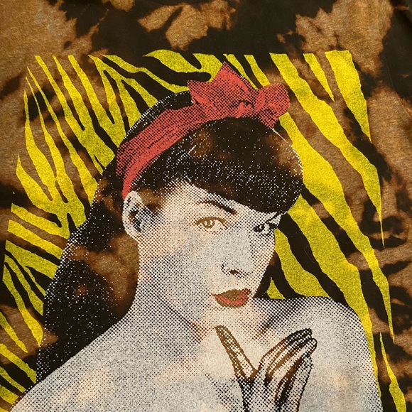 Forever 21 Tie Dye Graphic T-Shirt - Picture 13 of 15